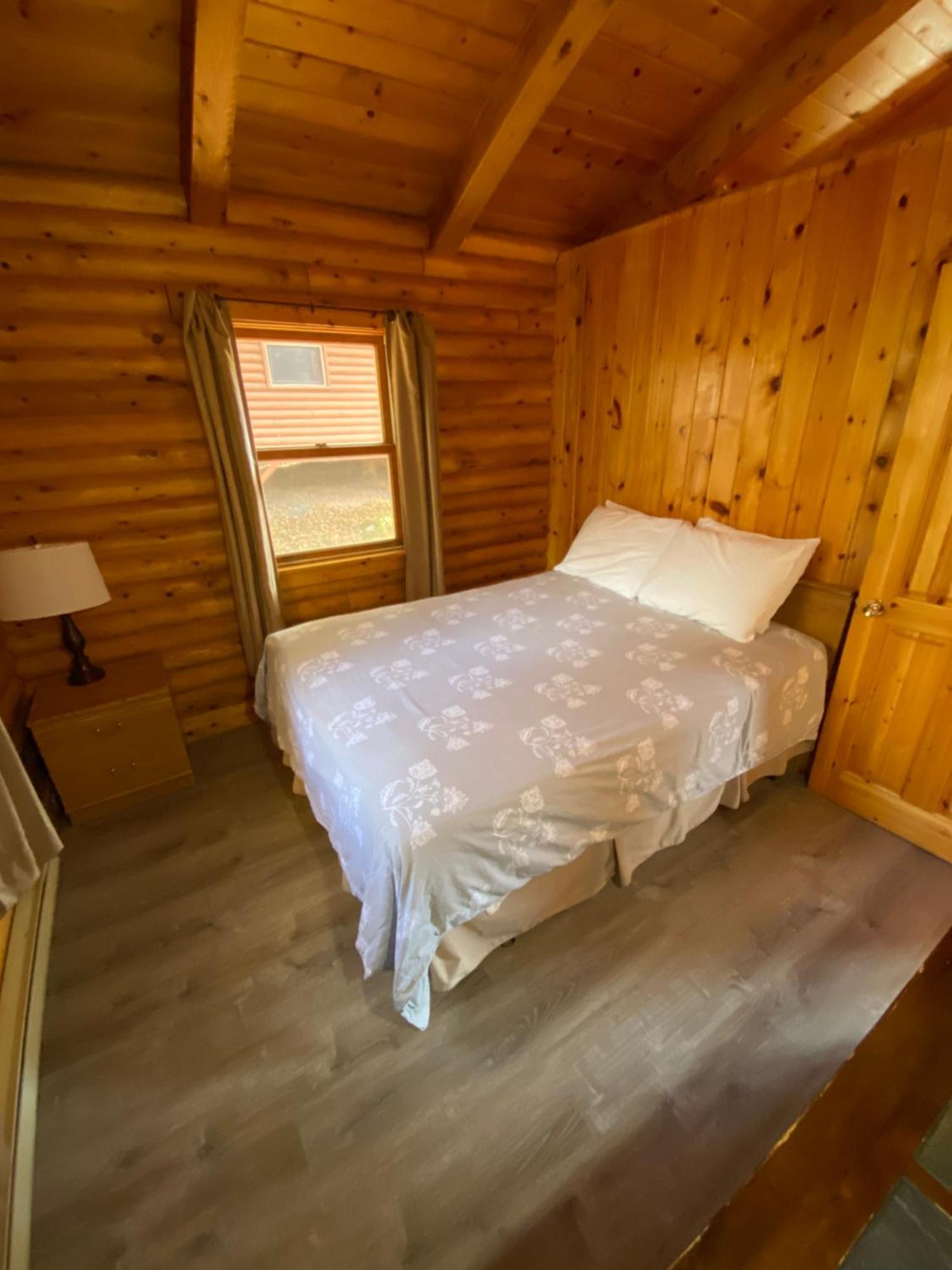 Adventures East Cottages And Campground Baddeck Bagian luar foto